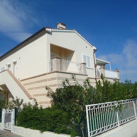 N59 - Numana, Nuovo Bilocale Con Terrazzo Apartamento Sirolo Exterior foto